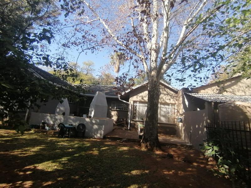 6 Bedroom Property for Sale in Protea Park North West